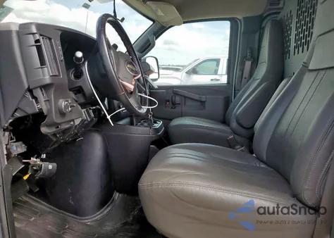 2023 Chevrolet Express G2500 z USA, uszkodzony, nr VIN 1GCWGAFP2P1223290